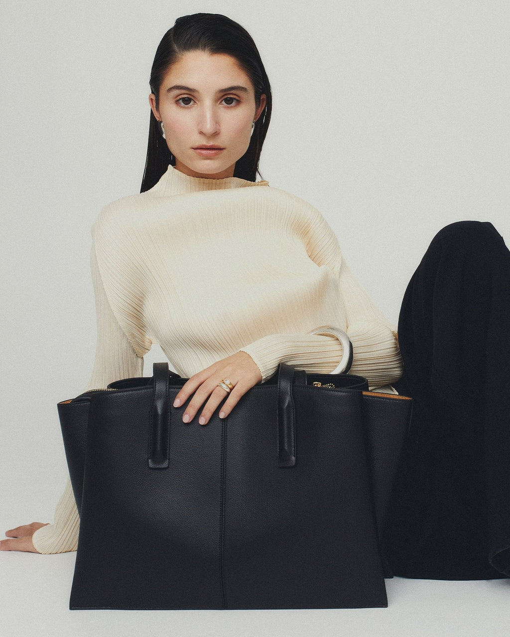 The Essential Tote - Latte